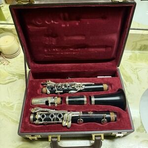 Buffet Crampon E-11 Grenadilla Wood Clarinet with Case Made in Germany-with Key!